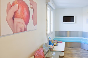 Photo n°2 de Dr Christophe Dubois - Chirurgien-Dentiste Gleize à Gleizé (Cabinet d'implants dentaires)