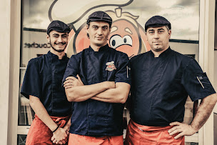 Photo n°26 de Distributeur automatique de pizzas 🍕 Monsieur Tomate - Intermarché Lisle / Tarn - 24/7 à Lisle-sur-Tarn (Pizzas à emporter)