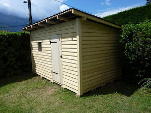 Photo n°3 de S.A.R.L Ô Bois Fleury à Goncelin (Magasin de mobilier rustique)