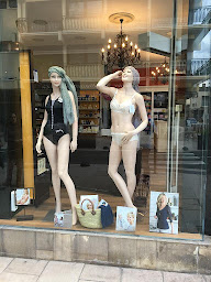 Photo n°18 de Pharmacie Centrale D'Arcachon à Arcachon (Services de prothèses et orthèses)