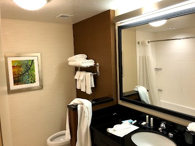 Holiday Inn Express & Suites Gallup East