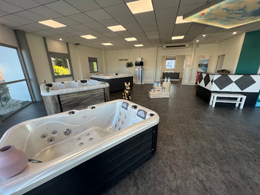 Photo de Cosy piscine et paysage savigneux à Cuzieu (42330)
