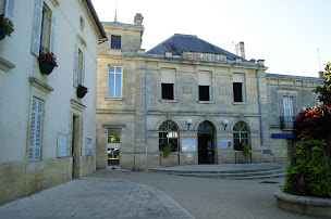 Photo n°1 de Mairie de Saint-André-de-Cubzac à Saint-André-de-Cubzac (Hôtel de ville)