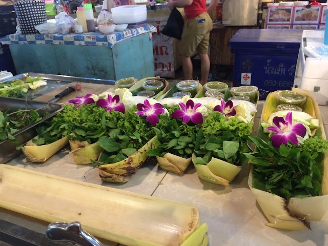 Khlong Lat Mayom Floating Market