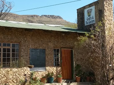 Photos of Giant's Cup Caf&eacute; & Crafts