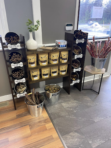 ADR Pet Stores - Orillia Gallery - Canada