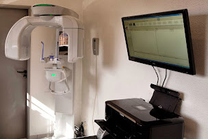 Photo n°5 de SEGUELA Vincent à Floirac (Parodontiste spécialiste des implants dentaires)