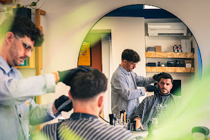 Photo n°2 de Garçonne - Artisan Coiffeur Barbier à Saint-Saturnin-lès-Avignon (Salon de coiffure)