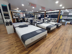 Photo n°6 de La Halle au Sommeil Embrun - Literie, Canapé & Table à manger à Baratier (Magasin de canapés)