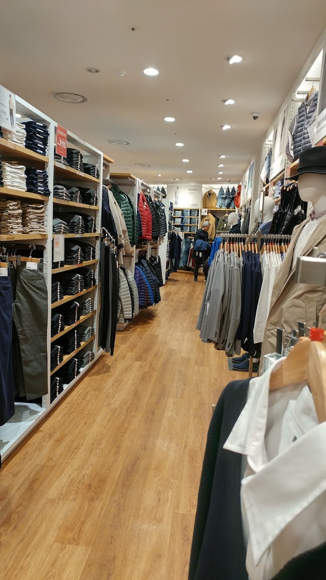 Uniqlo