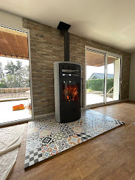 Photo n°12 de Instant Poêles Et Cheminées By Pinto à Dracy-le-Fort (Magasin d'ameublement et de décoration)