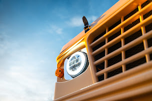Photo n°2 de eClassic Cars à Le Pouzin (Usine automobile)