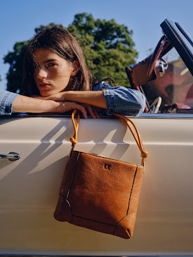 Designed by Beatriz Furest by null