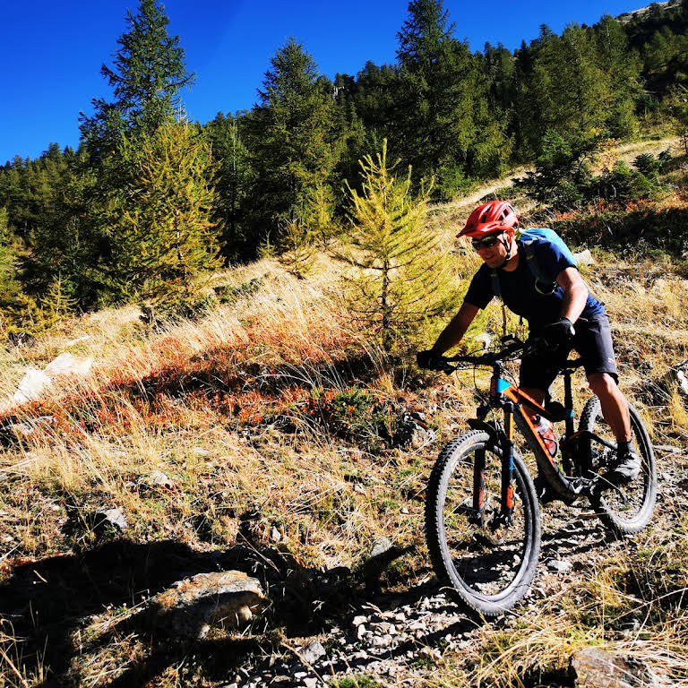 Vélo / VTT électrique - Béquilles - Cyclerie des Alpes