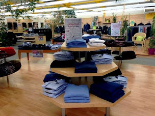 Photo n°6 de BAYARD à Gray (Magasin de vêtements pour hommes)