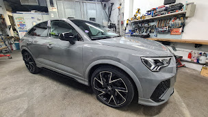 Photo n°16 de GARAGE L.A.N’AIX à Grésy-sur-Aix (Atelier de carrosserie automobile)