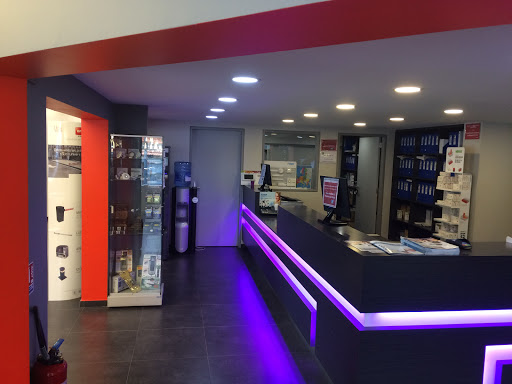 Eurelec Distribution - La Varenne - Thumbnail
