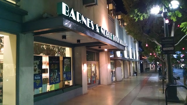 Barnes & Noble