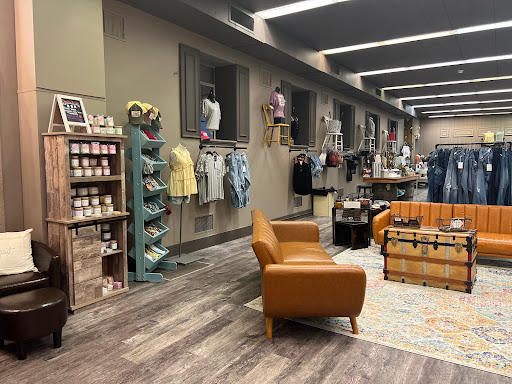 SimpliCity Threads Boutique - Visual