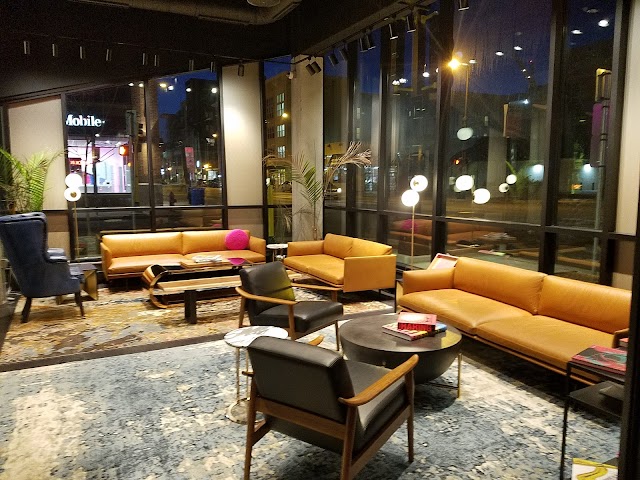 MOXY Minneapolis Uptown