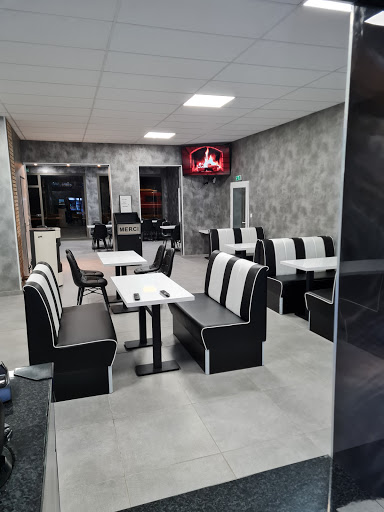 Photo 8 - Family food