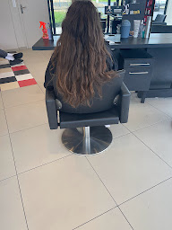 Photo n°5 de MIL INSTITUT à Orsay (Salon de coiffure)