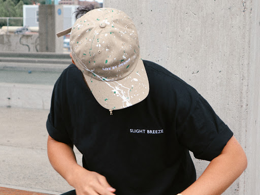 Slight Breeze - Thumbnail