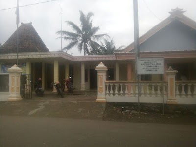 Photos of Balai Desa Tumpakpelem