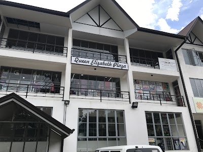 Photos of Queen Elizabeth Plaza