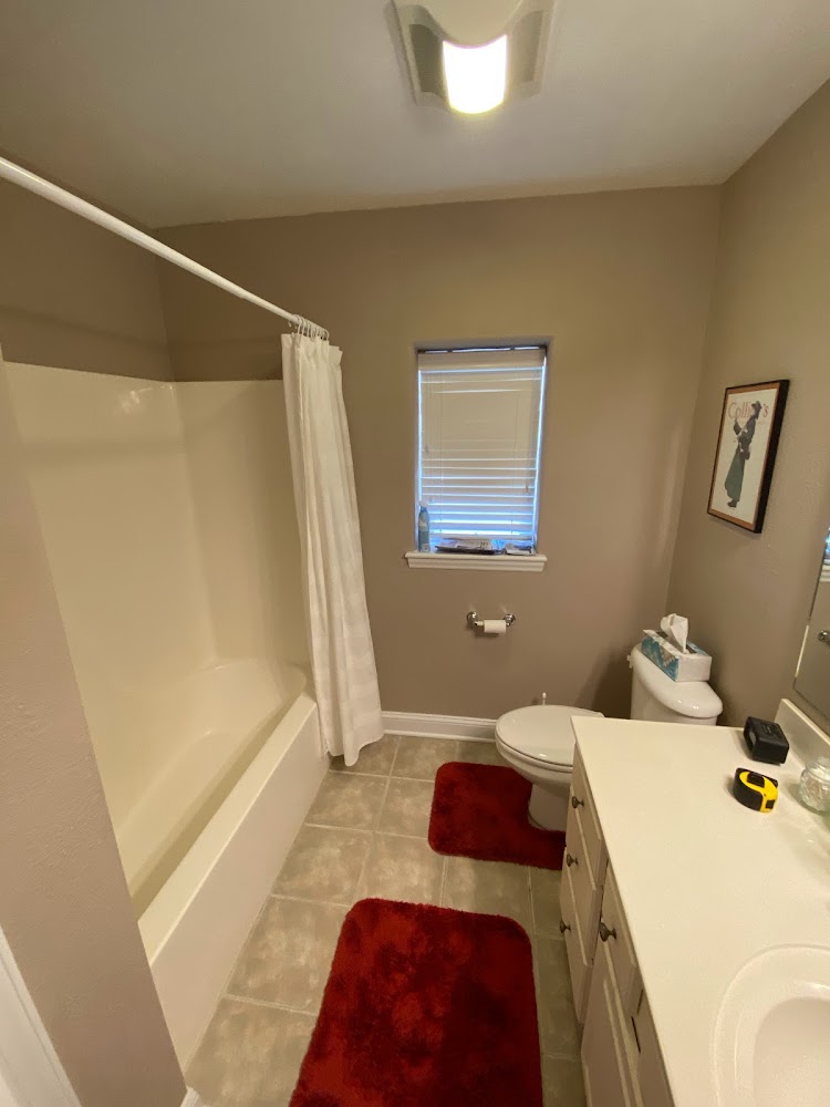 Felipe Arce Construction LLC in Greenville, NC - Tub Reglazing Services