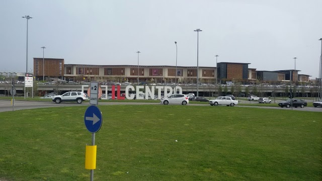 Cento Commerciale Arese