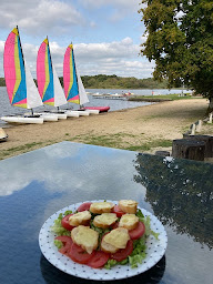 Photo n°1 de Camping écologique Le Lac Ô Fées - Insolites en Bretagne à Priziac (Terrain pour camping-cars)