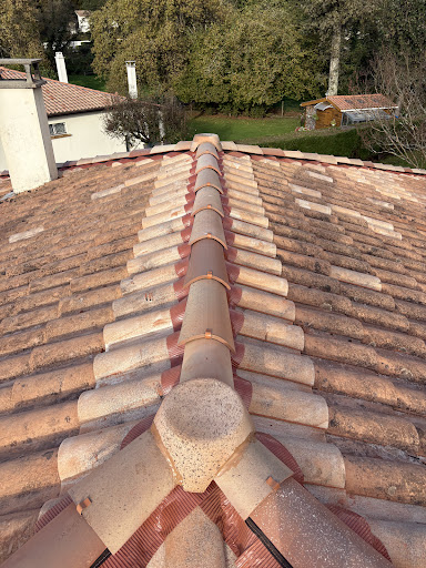 Photo de CHARLET COUVERTURE RÉNOVATION - Couvreur zingueur 33