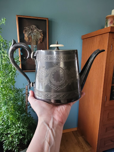 Spirited Women Antiques - Thumbnail