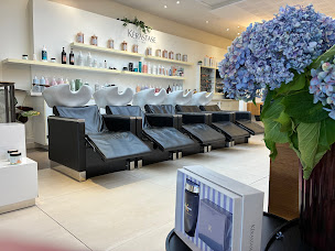 Photo n°2 de Marc Thouvard Coiffure à Brest (Salon de coiffure)