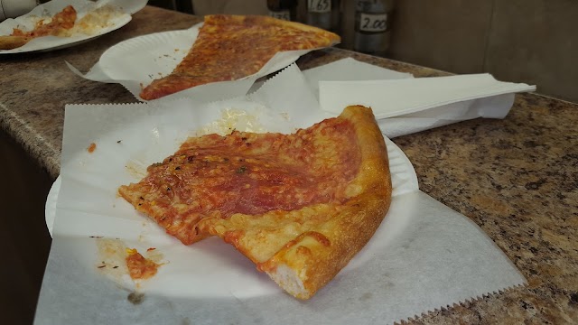 Lucia Pizza