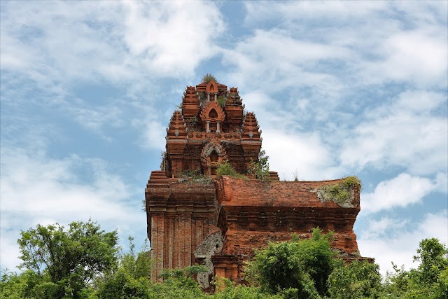 Banh It Cham Temple (Yang M'Tian)