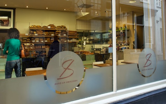 Bond & Smolders