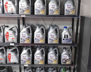 Photo n°4 de Autodistribution à Laveyron (Magasin d'accessoires pour poids lourds)