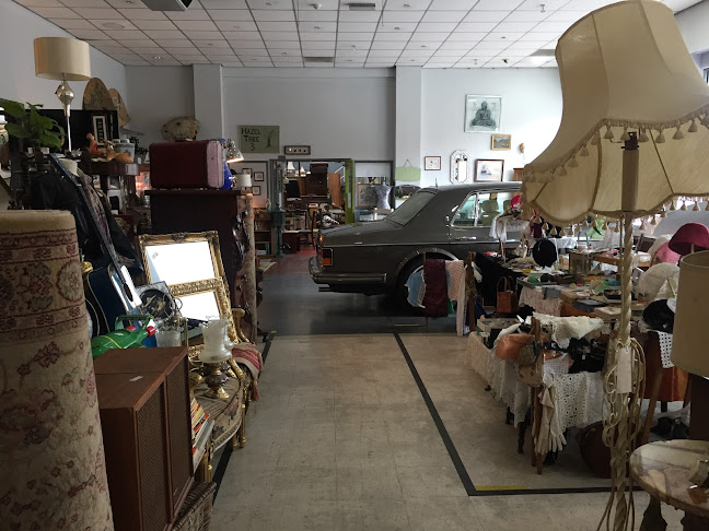 Liverpool Antique Centre Phone number