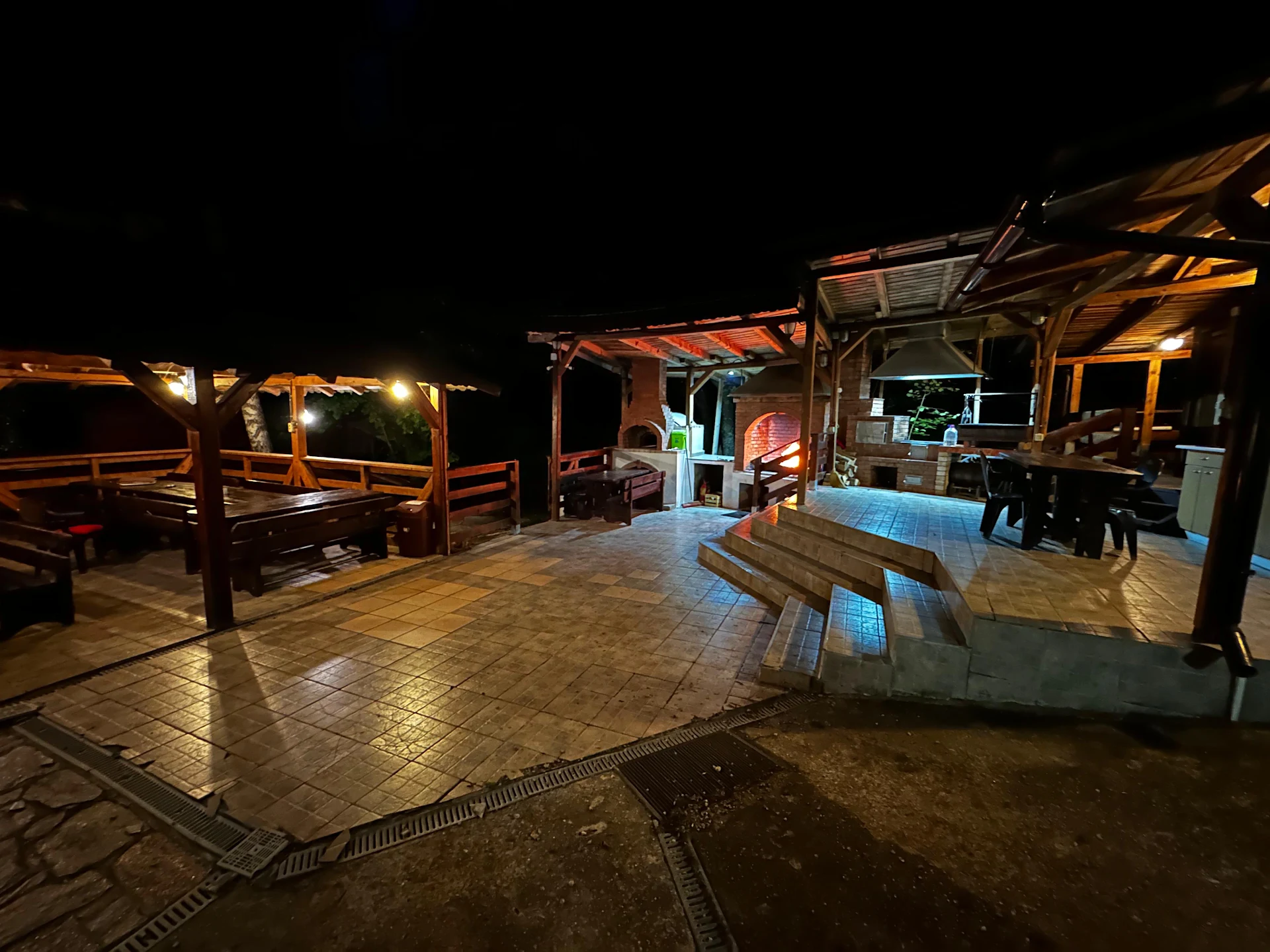 Pensiunea Restaurant Casa Lacului