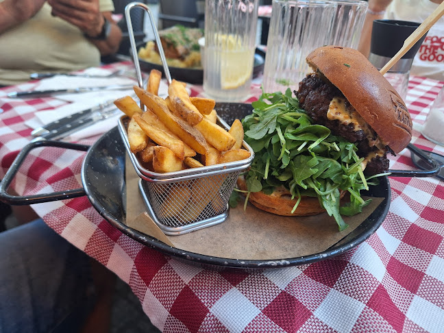Restauracja Karramba Toruń - Restauracja