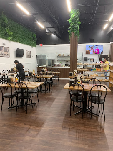 Tedescos Bakery - Visual