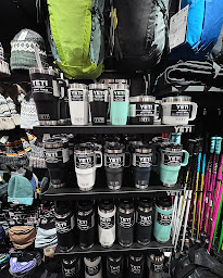 Photo n°10 de Sports Mountain à Loudenvielle (Service de location de snowboards)