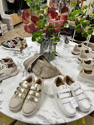 Photo n°10 de Le dressing à L'Isle-Adam (Magasin de vêtements pour femmes)