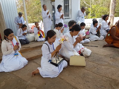 Photos of Lankaramaya Dagoba
