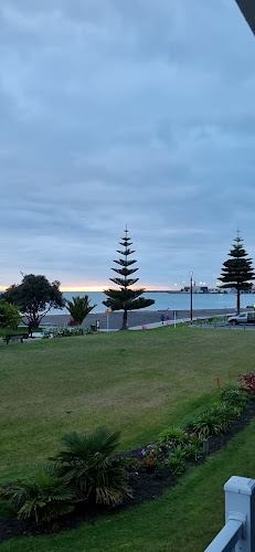 Harbour View Motel on Ahuriri Napier Beach (with sea view suites)