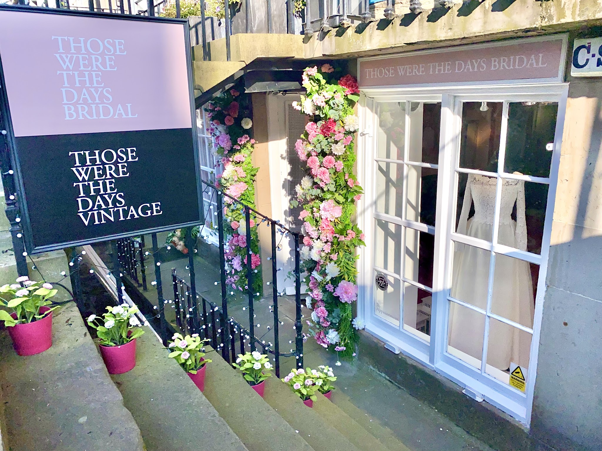 Those Were The Days Bridal - Bridal Fashion - photo 1