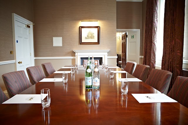 Wivenhoe House Hotel