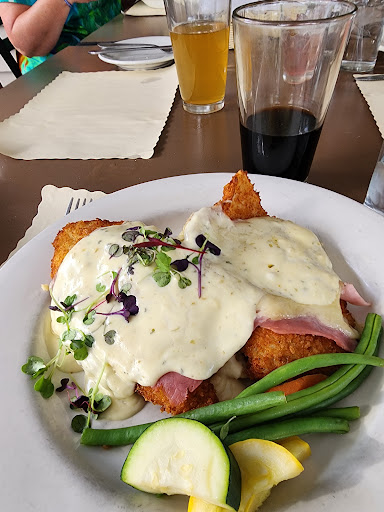 Farrell's Restaurant - Visual